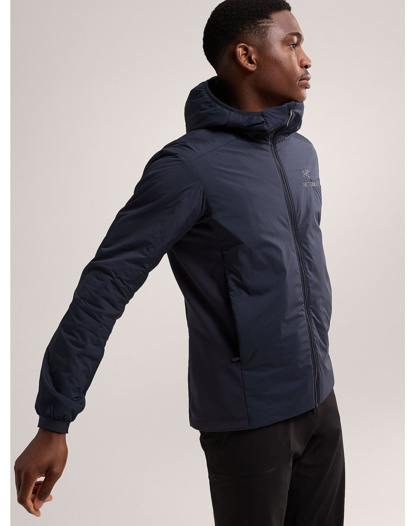 Arc'teryx Atom Hoody M Insulated jacket black sapphire XXL - Transa.ch